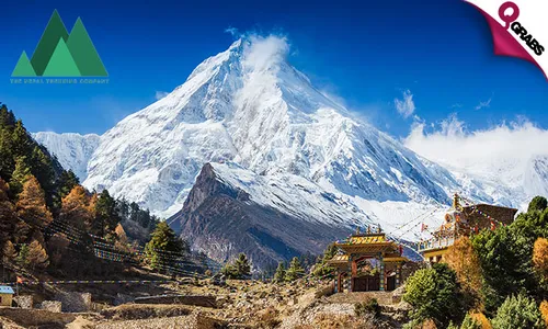 9-Day Nepal Trek through Poonhill & Ghorepani with Accommodation, Meals & Sightseeing Tour!